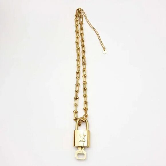 100% Auth Louis Vuitton Lock & Key with Unbranded Gold Plated Chain Necklace - Picture 5 of 8